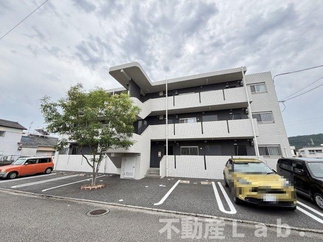アーバンクレスト東浜の外観