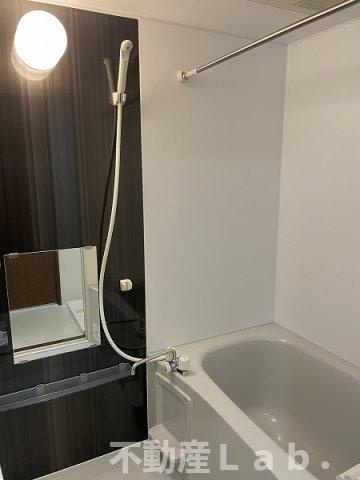アーバンクレスト東浜の浴室