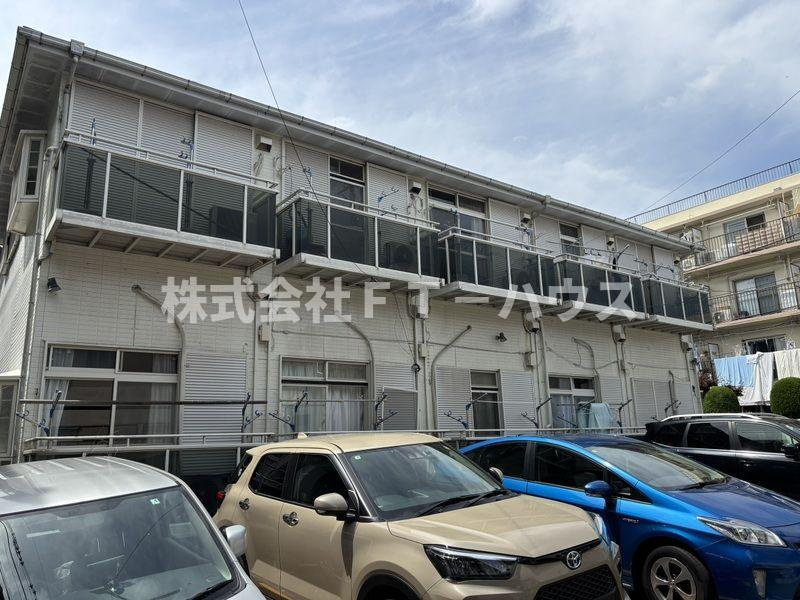 スタンザの駐車場