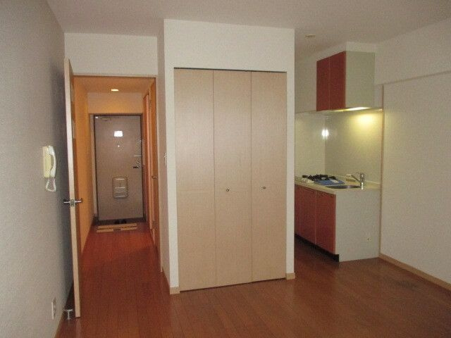 レジディア博多の玄関