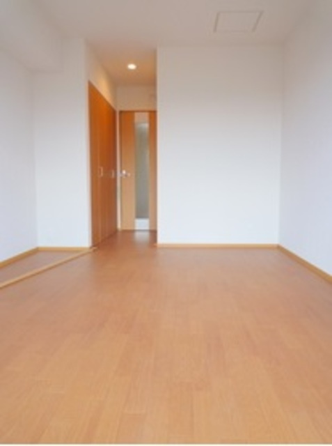 Maison Takamiの居間・リビング|★明るい南向きの角部屋です★