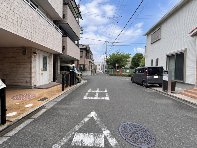 辻子3丁目の前面道路含む現地写真
