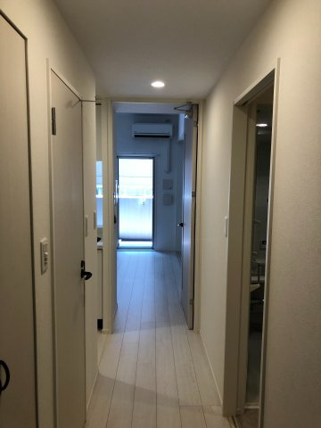 福岡市博多区博多駅前４丁目の賃貸マンションのエントランス
