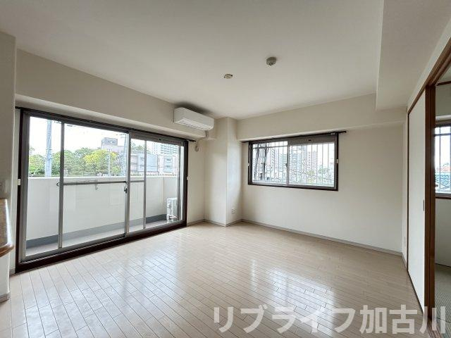 東加古川ミオの居間・リビング|301号室参照