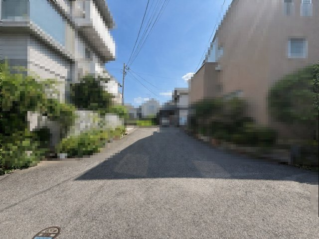 向日市物集女町北ノ口　　　　の前面道路含む現地写真|前道道路幅員：約5.89ｍです。