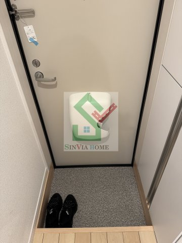 アゼストレント清瀬の玄関