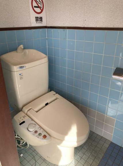駒場町新栄貸店舗のトイレ
