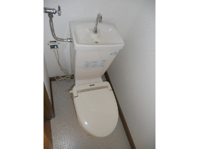 コーポからまつのトイレ