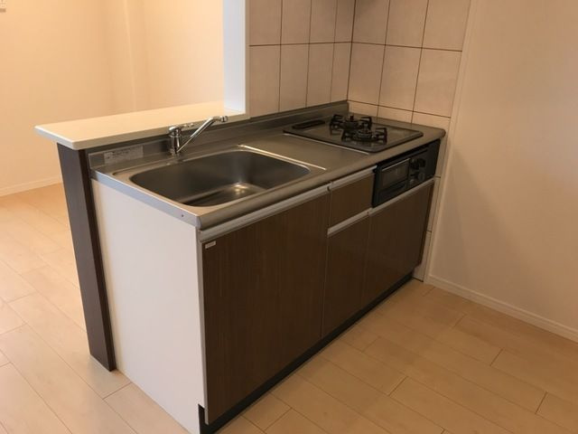 ディアコート下伊福のキッチン