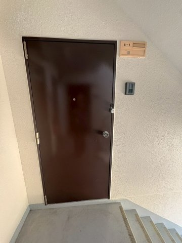サンハイツイケダの玄関