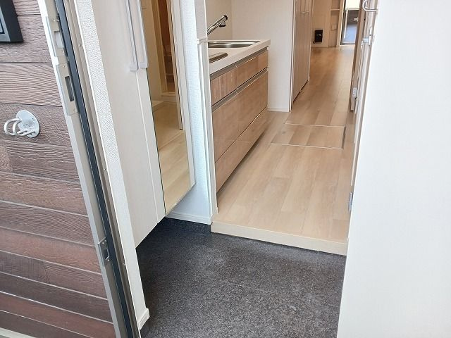 シャルール伏屋の玄関