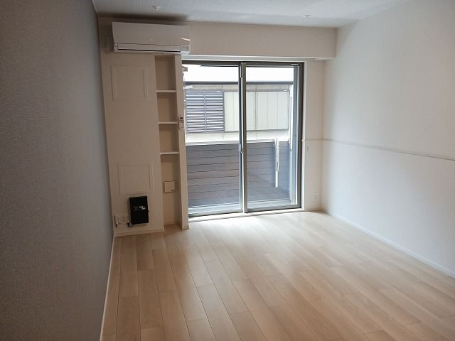 シャルール伏屋の居間・リビング