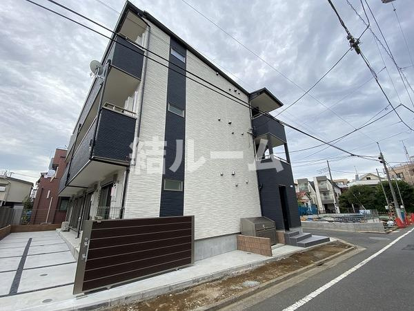 板橋区向原２丁目のアパートのエントランス