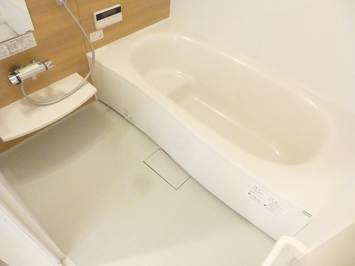 D-room宙の浴室