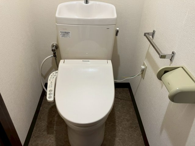 巴町コロンバスタワーのトイレ|※同タイプ別部屋のお写真です