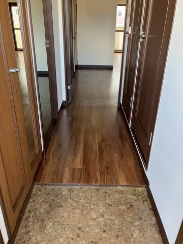 巴町コロンバスタワーの玄関|※同タイプ別部屋のお写真です