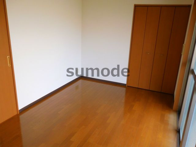 シティコート城北の洋室