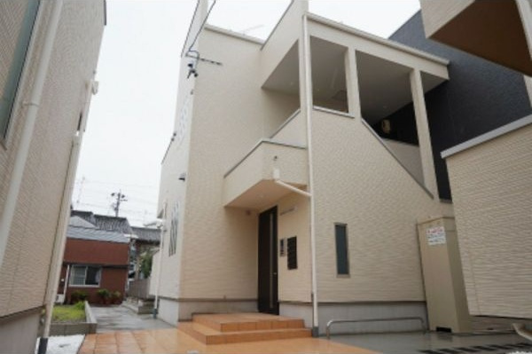 GRANDTIC名古屋山王の外観