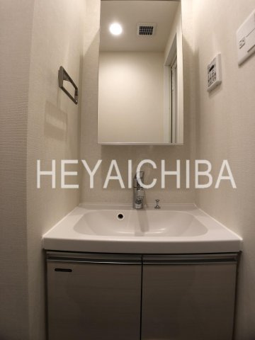 クレイシア入谷竜泉の洗面所