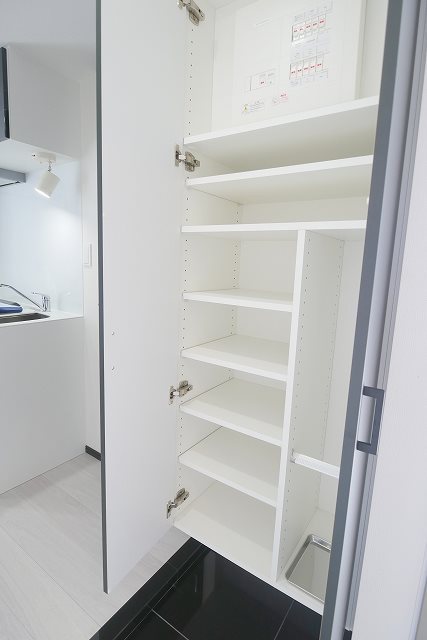 ルクレ墨田緑Ⅲの収納