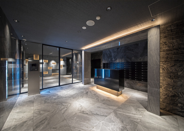 【エントランス】ブリリアンクラス河原町（旧：LaSante河原町）