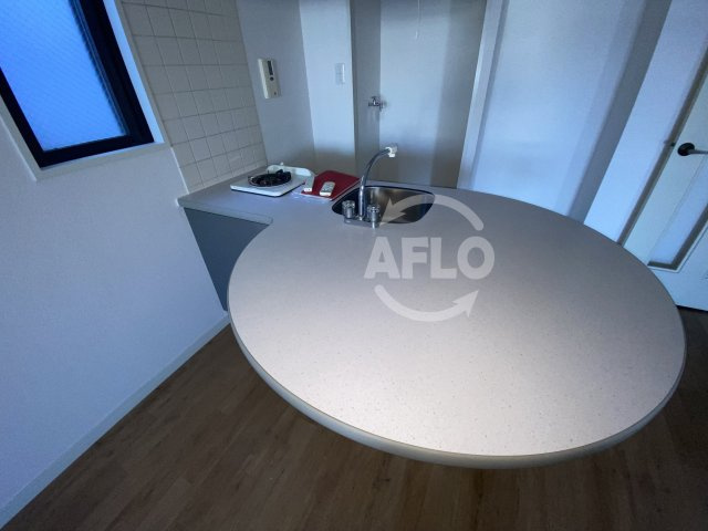 ネオアージュ玉造　真田山小学校区のキッチン|ネオアージュ玉造　カウンターテーブル
