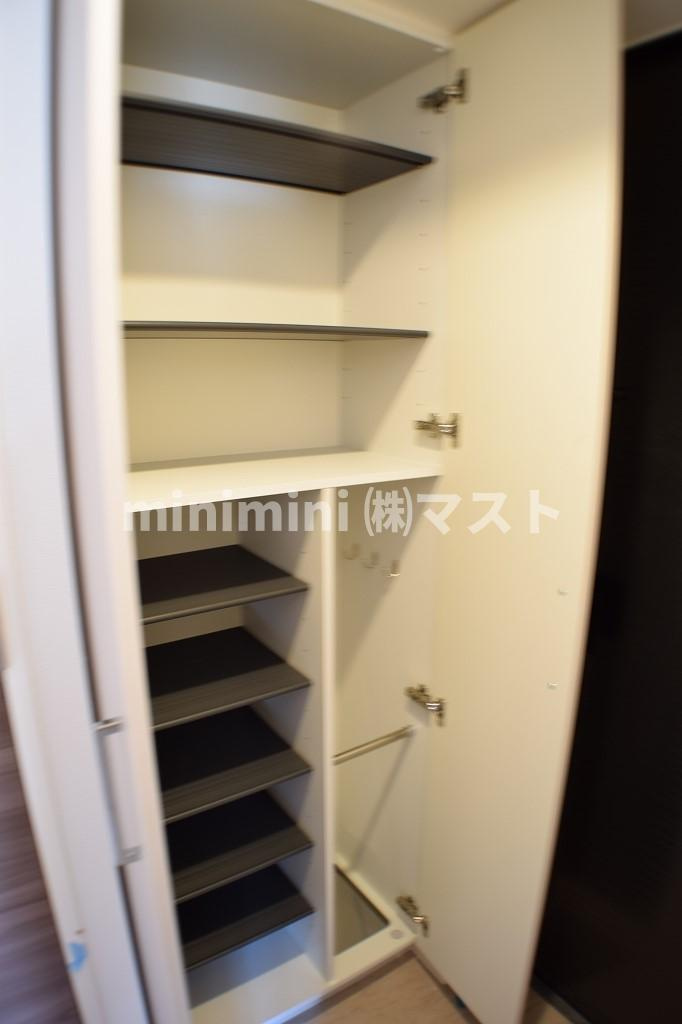 クリスタルグランツみなとシティの収納