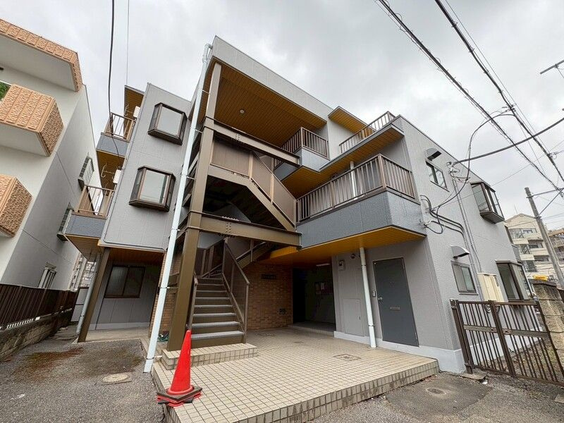 REZET柏の外観
