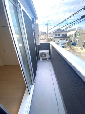 ルノン新検見川のバルコニー
