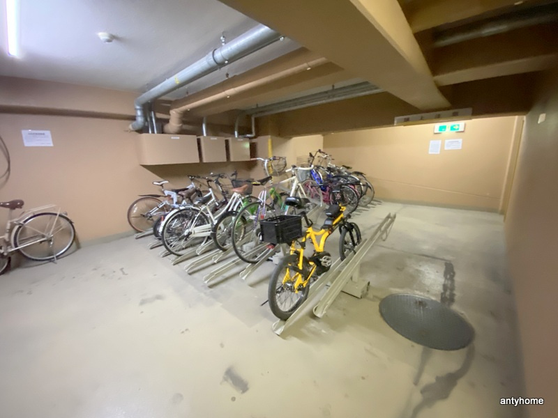 プレサンス心斎橋モデルノ　仲介手数料無料の駐車場