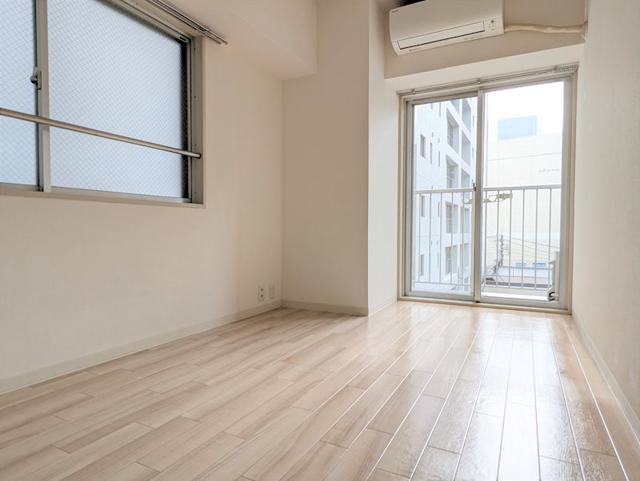 調布市布田１丁目の賃貸マンションの居間・リビング