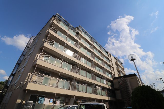 コボリマンション南茨木の外観