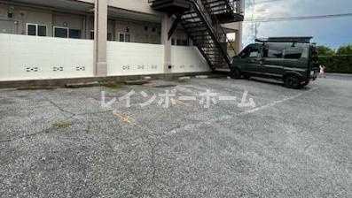 旭マンションの駐車場