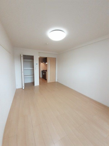 【居間・リビング】オンフォレスト芳泉