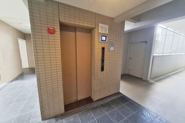 ローレルコート鳳のその他共用部分|エレベーター