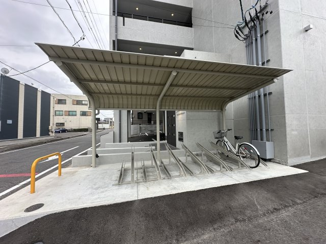 Ｒｉｃｏ　　Ｅｔｏｉｌｅ　　　Ｍｉｄｏｒｉｇａｏｋａの駐車場