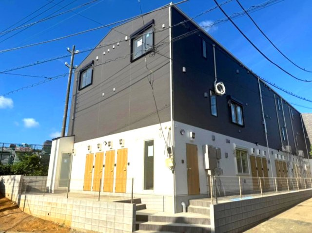 八千代市村上のアパートの外観