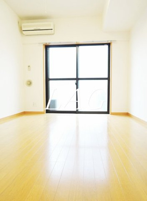 【居間・リビング】 | プレール・ドゥーク品川御殿山 | 洋室のお部屋です。