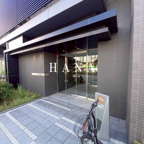 オーパスホームズ南行徳のエントランス