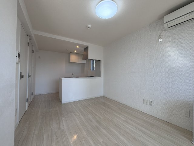 札幌市豊平区中の島一条３丁目の賃貸マンションの居間・リビング