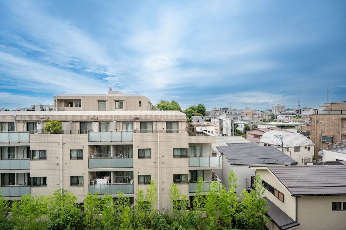 ライオンズマンション弦巻グランフォートの展望|ライオンズマンション弦巻グランフォート：南西向きにつき陽当り良好！