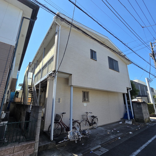 ドルミティーナ田園調布のエントランス