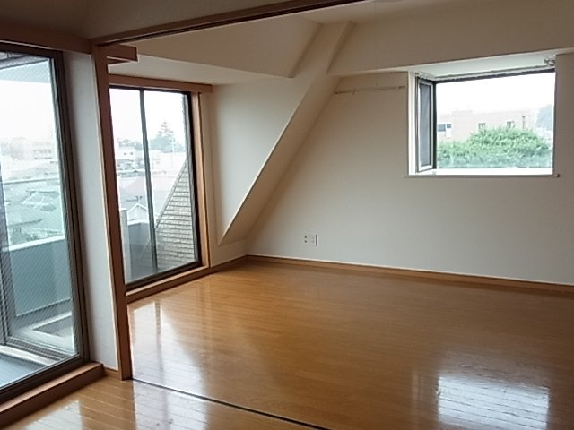 コンフォート大泉学園の居間・リビング