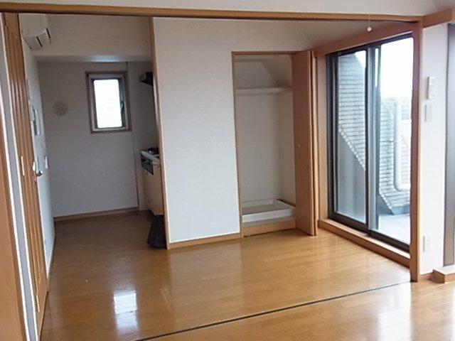練馬区大泉学園町７丁目の賃貸マンションの居間・リビング