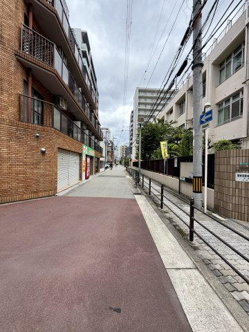 大阪市都島区東野田町１丁目の店舗事務所のエントランス