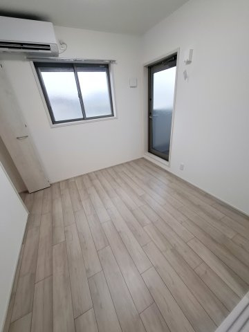フジパレス甲東園Ⅱ番館の洋室