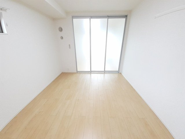 リファイメントの内装