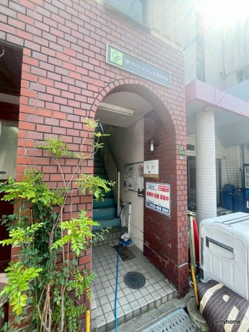 アパートメント東淀川２のエントランス
