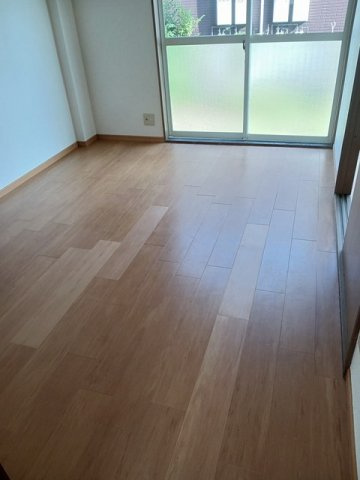 ハイム　アリオン　　刈谷市近郊の賃貸はクラスホーム刈谷店の居間・リビング|きれいな内装です