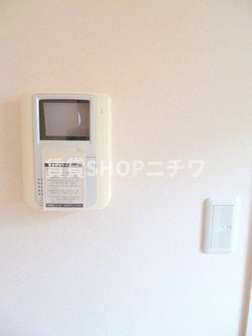 レジデンスミレナリオのセキュリティ|★お部屋から来訪者を確認できます。カメラ付インターホン